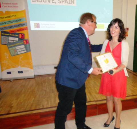 La subdirectora del Injuve recoge el Premio Hércules de Oro de EYCA
