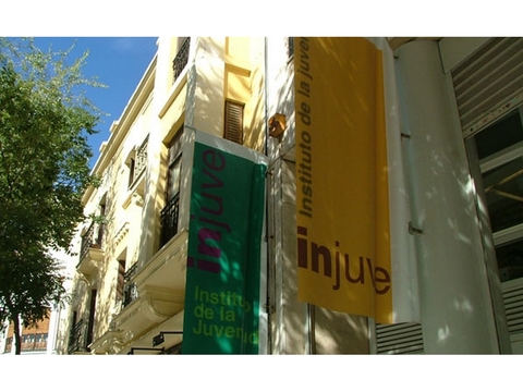  Fachada de la sede del Injuve en la calle Ortega y Gasset, 71 de Madrid
