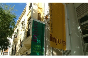  Fachada de la sede del Injuve en la calle Ortega y Gasset, 71 de Madrid