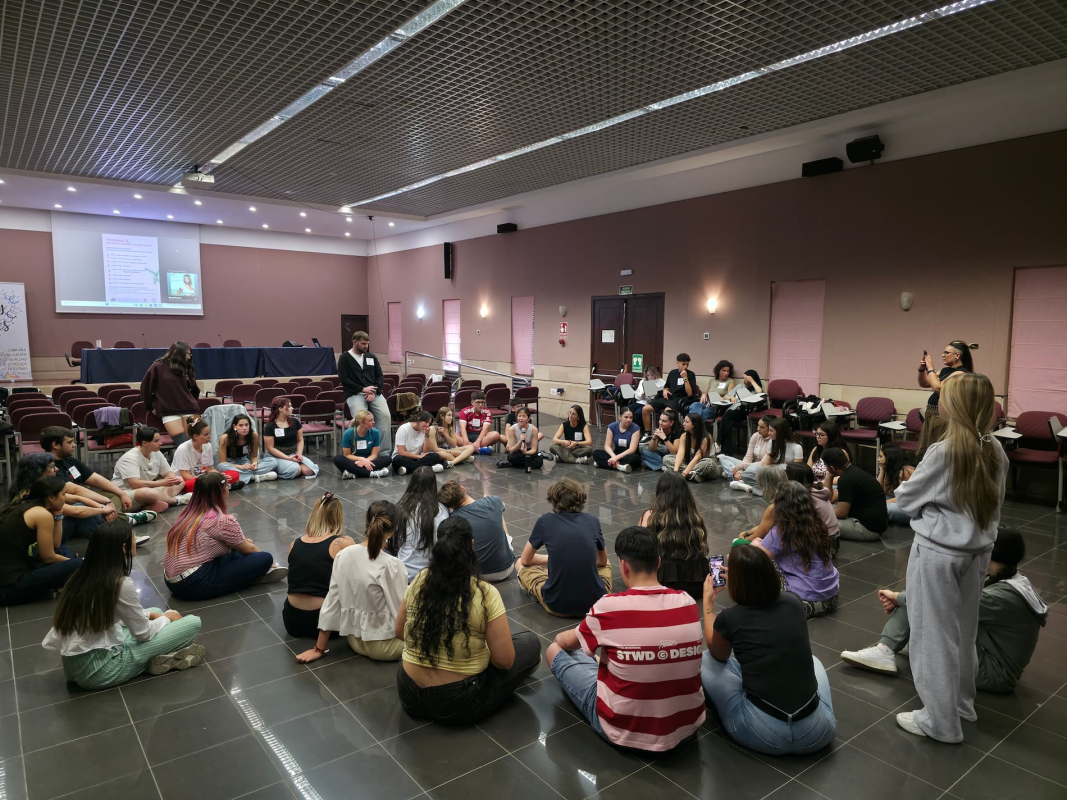 Actividad en grupo Asociación Mujeres Zona de Conflicto