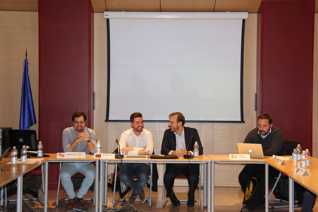Javier Dorado, Director de Injuve, junto a Francisco Sánchez, presidente de REAJ