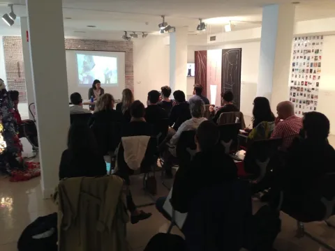 María Platero durante su intervención el taller
