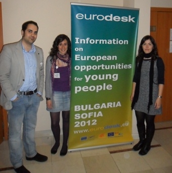 La subdirectora del Injuve y los responsables de Eurodesk en España