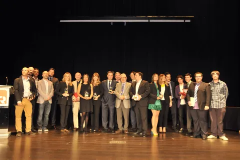 Fotografía de grupo de los premiados