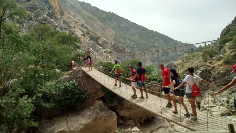 Jóvenes en un Campo de Voluntariado Juvenil