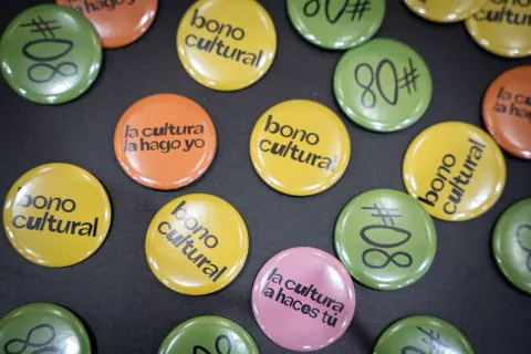 imagen de chapas del bono cultural 
