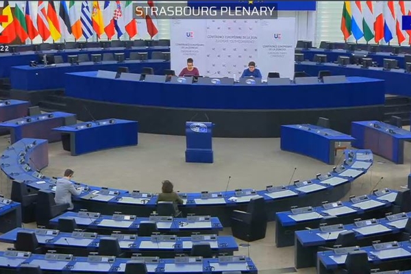 Una de las sesiones plenarias de la Conferencia Europea de la Juventud en Estrasburgo